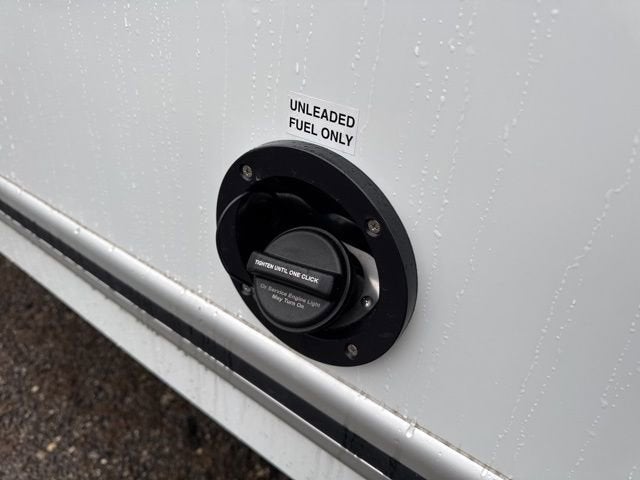 2025 GMC Savana Cutaway 3500 1WT