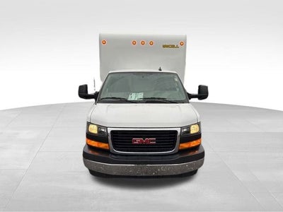 2025 GMC Savana Cutaway 3500 1WT