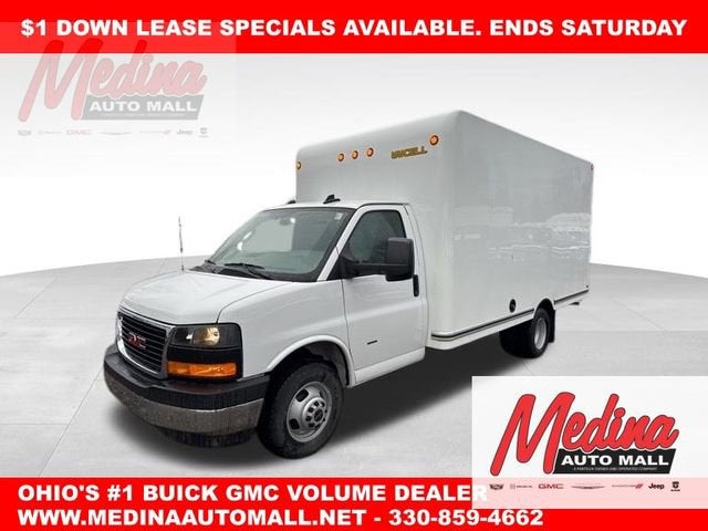 2025 GMC Savana Cutaway 3500 1WT