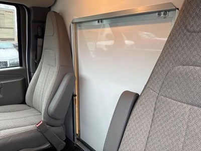 2025 GMC Savana Cutaway 3500 1WT