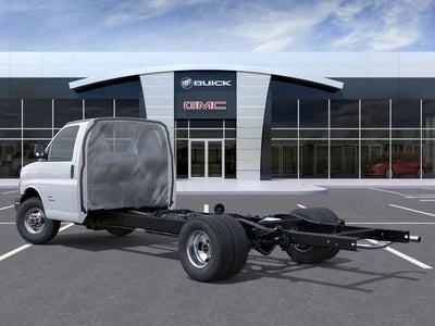 2026 GMC Savana Cutaway 3500 1WT