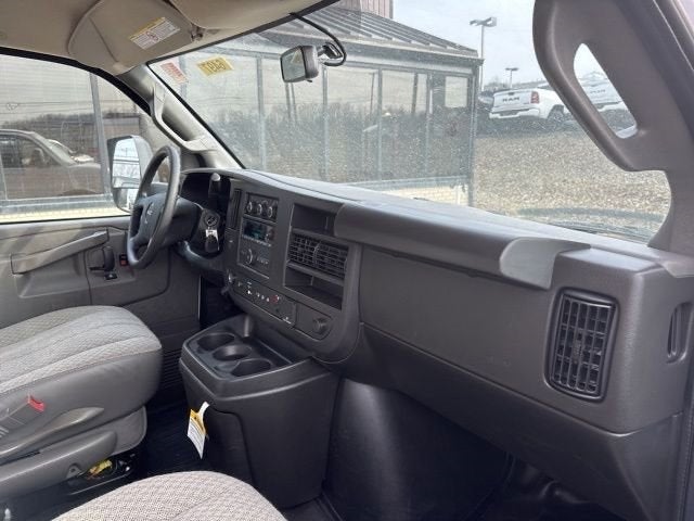 2025 GMC Savana Cutaway 4500 2WT