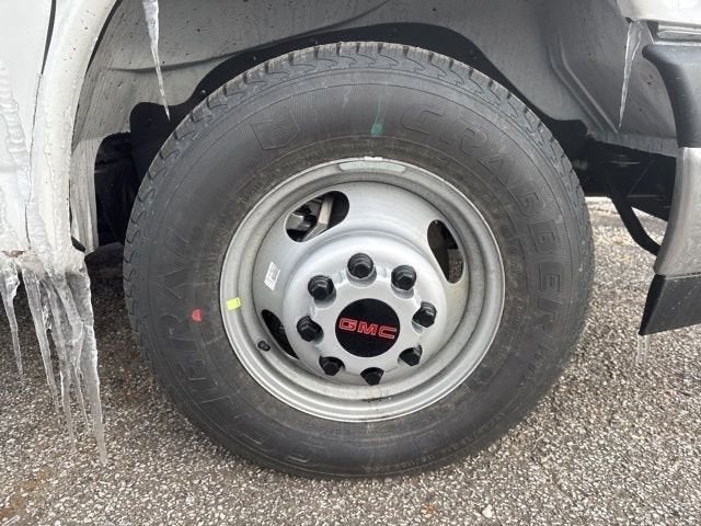 2025 GMC Savana Cutaway 4500 2WT