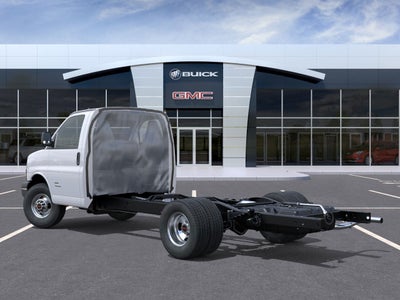 2025 GMC Savana Cutaway 4500 2WT