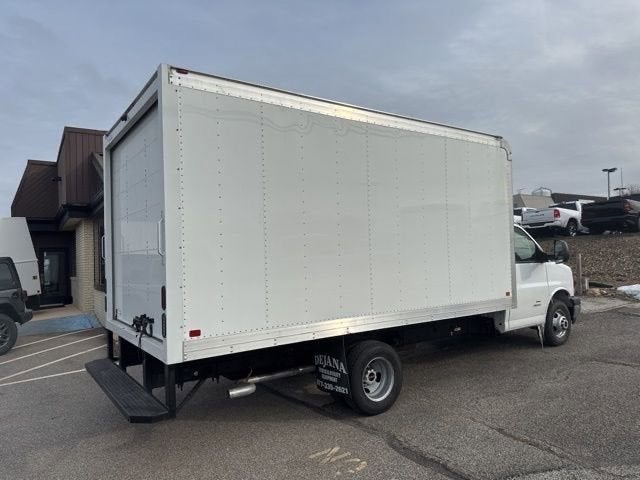 2025 GMC Savana Cutaway 4500 2WT