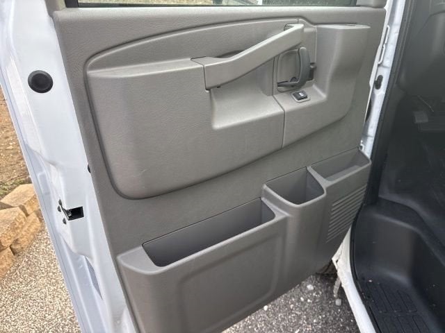 2025 GMC Savana Cutaway 4500 2WT