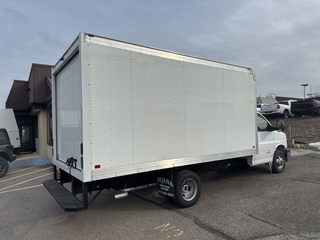 2025 GMC Savana Cutaway 4500 2WT