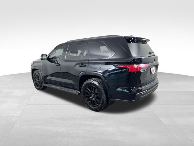 2023 Toyota Sequoia SR5