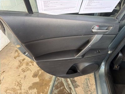 2013 Mazda Mazda3 i Sport