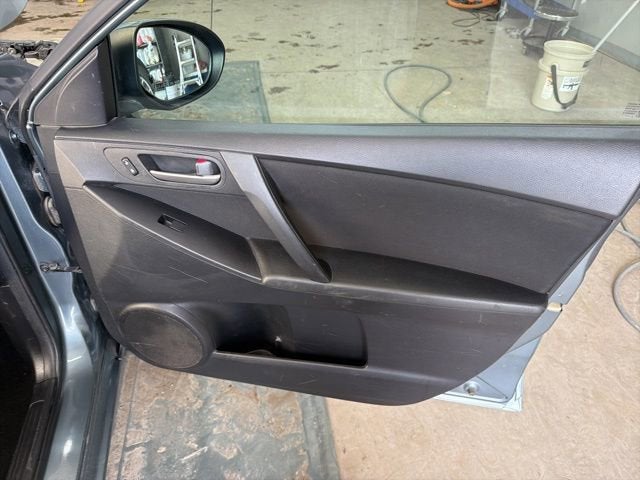 2013 Mazda Mazda3 i Sport