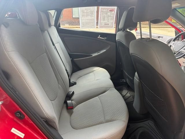 2013 Hyundai Accent SE