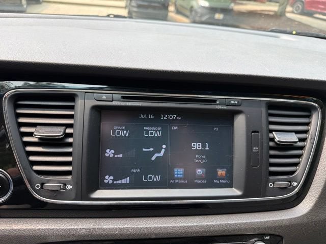 2017 Kia Sedona SX