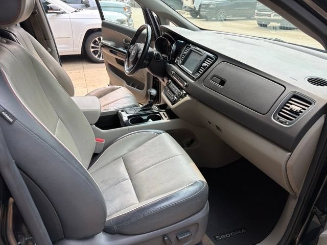 2017 Kia Sedona SX