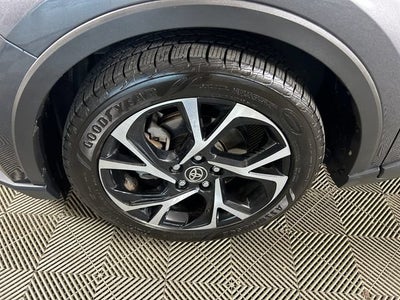 2020 Toyota C-HR LE