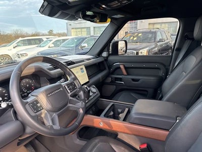 2023 Land Rover Defender X-Dynamic SE