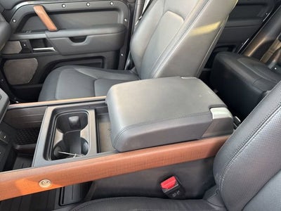 2023 Land Rover Defender X-Dynamic SE