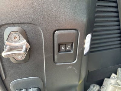 2023 Land Rover Defender X-Dynamic SE