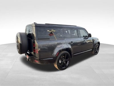 2023 Land Rover Defender X-Dynamic SE