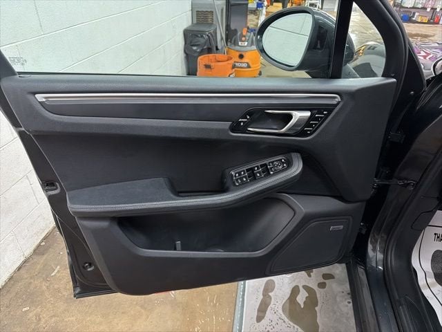 2018 Porsche Macan NA