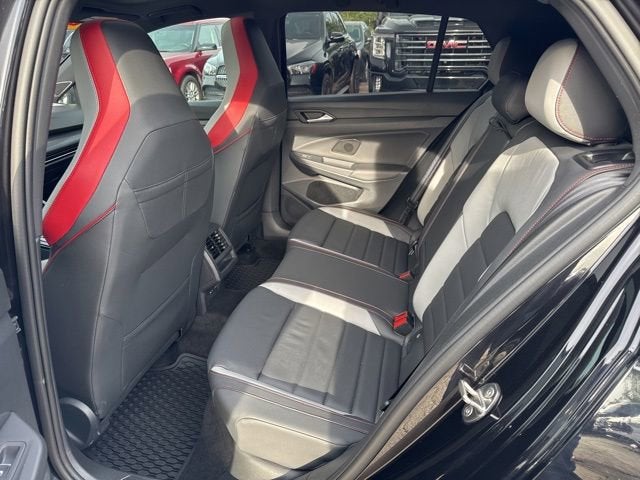2024 Volkswagen Golf GTI SE
