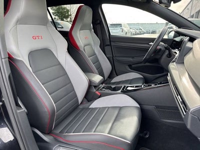 2024 Volkswagen Golf GTI SE