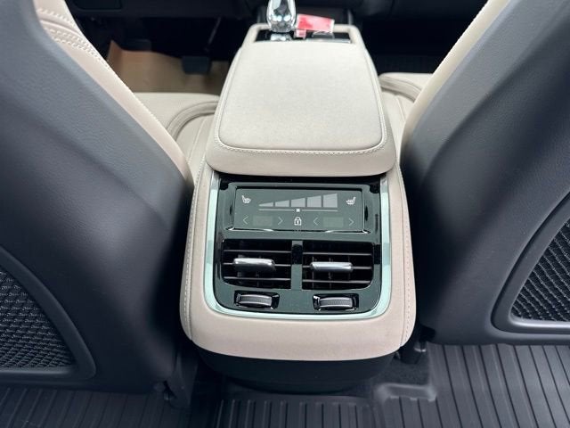 2025 Volvo XC90 Ultra