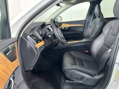 2023 Volvo XC90 Plus