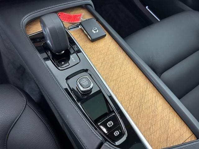2023 Volvo XC90 Plus