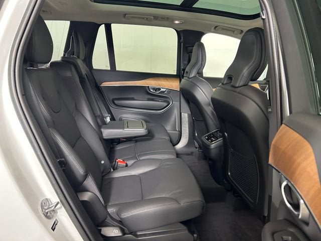 2023 Volvo XC90 Plus