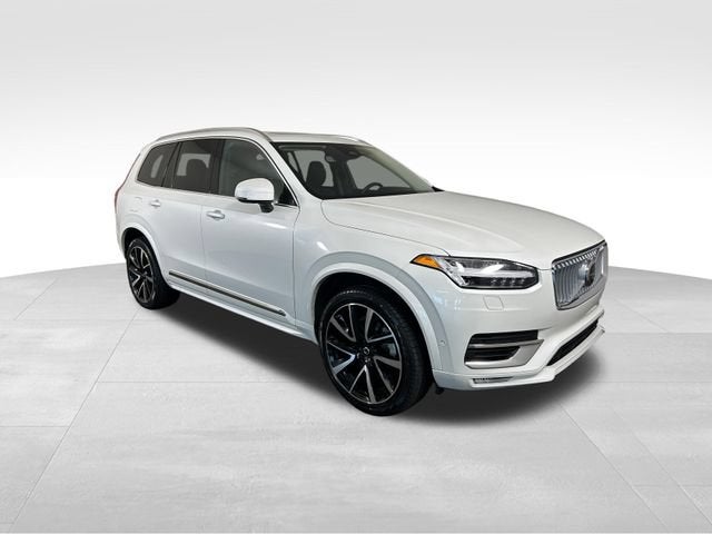 2023 Volvo XC90 Plus