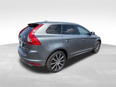 2016 Volvo XC60 T6 Platinum