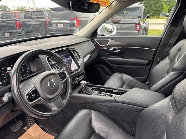 2017 Volvo XC90 Momentum