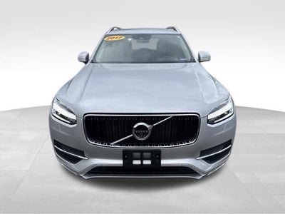 2017 Volvo XC90 Momentum
