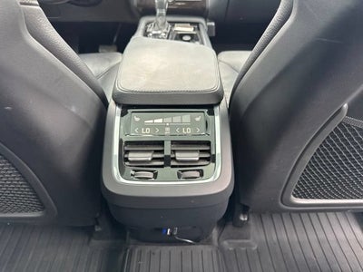 2017 Volvo XC90 Momentum