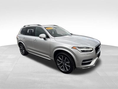 2017 Volvo XC90 Momentum