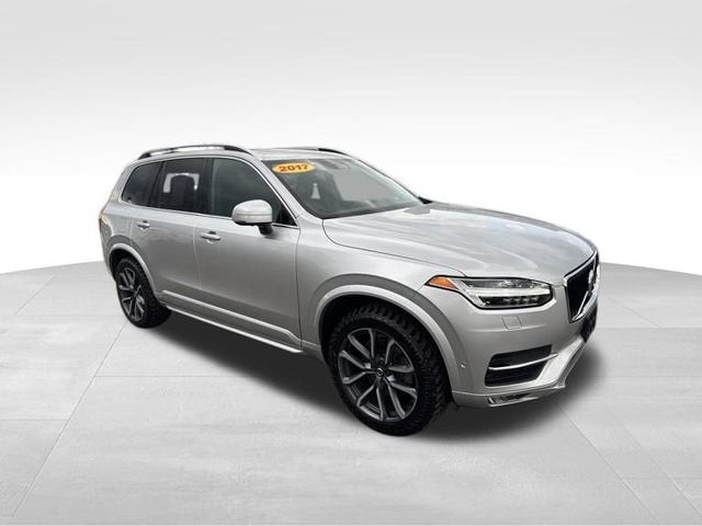 2017 Volvo XC90 Momentum