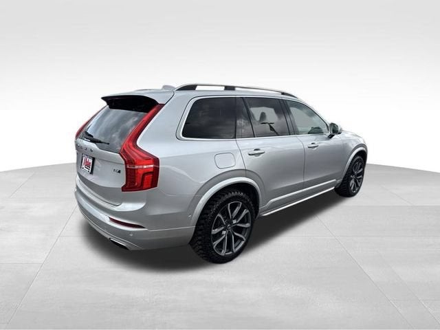 2017 Volvo XC90 Momentum
